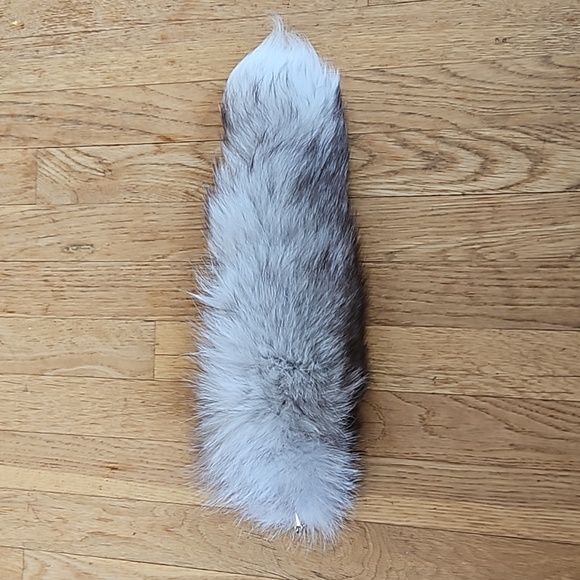 Fosrion Accessories - Fosrion Fluffy White Gray Fox Tail Keychain